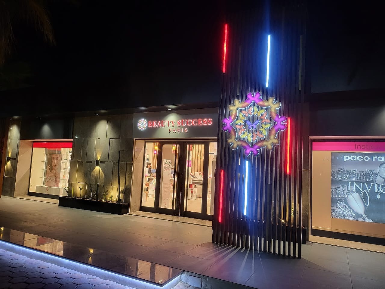 Beauty Success - façade et identité lumineuse
